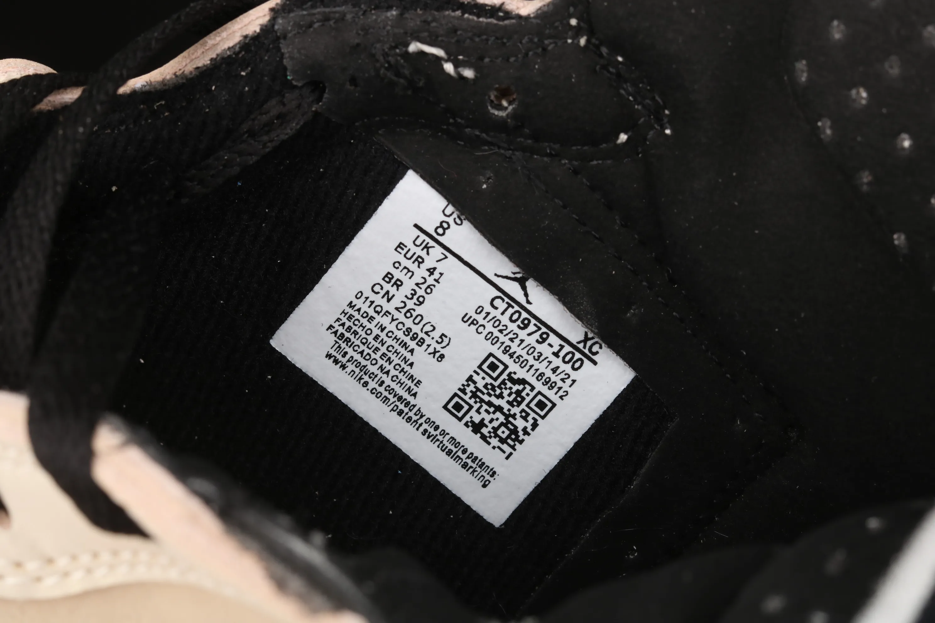 All categories Air Jordan Jordan series basketball shoes Air Jordan 1 High Z version Air Jordan 1 Zoom CMFT "Summit White" AJ1 Joe 1 Pearl Milk Tea Off-White CT0979-100
